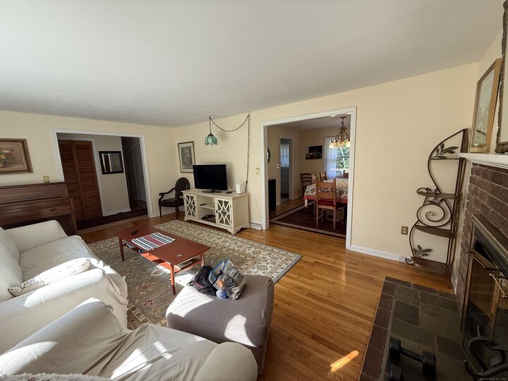 Property Photo:  475 Saw Mill Road  CT 06437 