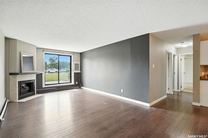 Property Photo: 802C Kingsmere Boulevard 106 SK S7J 4B7