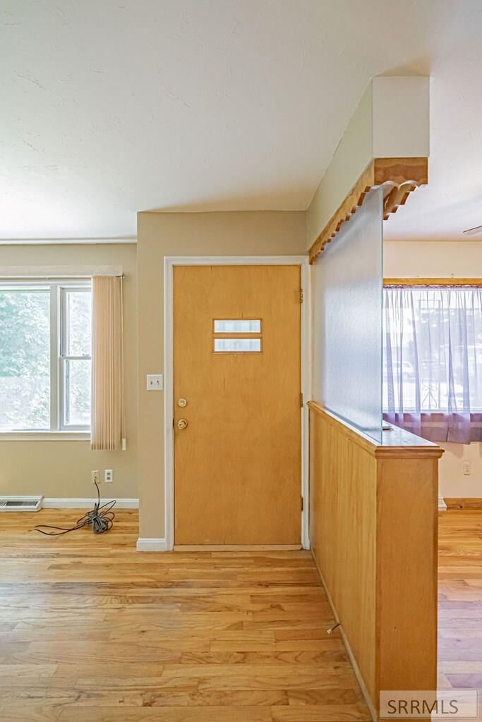 Property Photo:  1060 Orlin Drive  ID 83404 