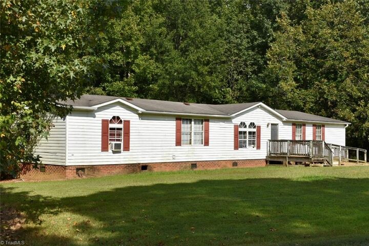 Property Photo:  140 Smith Hill Lane  NC 27574 