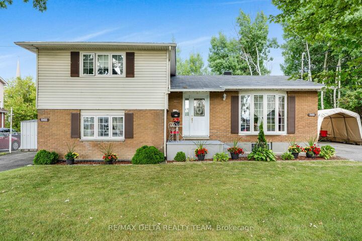 1345 Belcourt Boulevard  Orleans - Convent Glen and Area ON K1C 1L8 photo