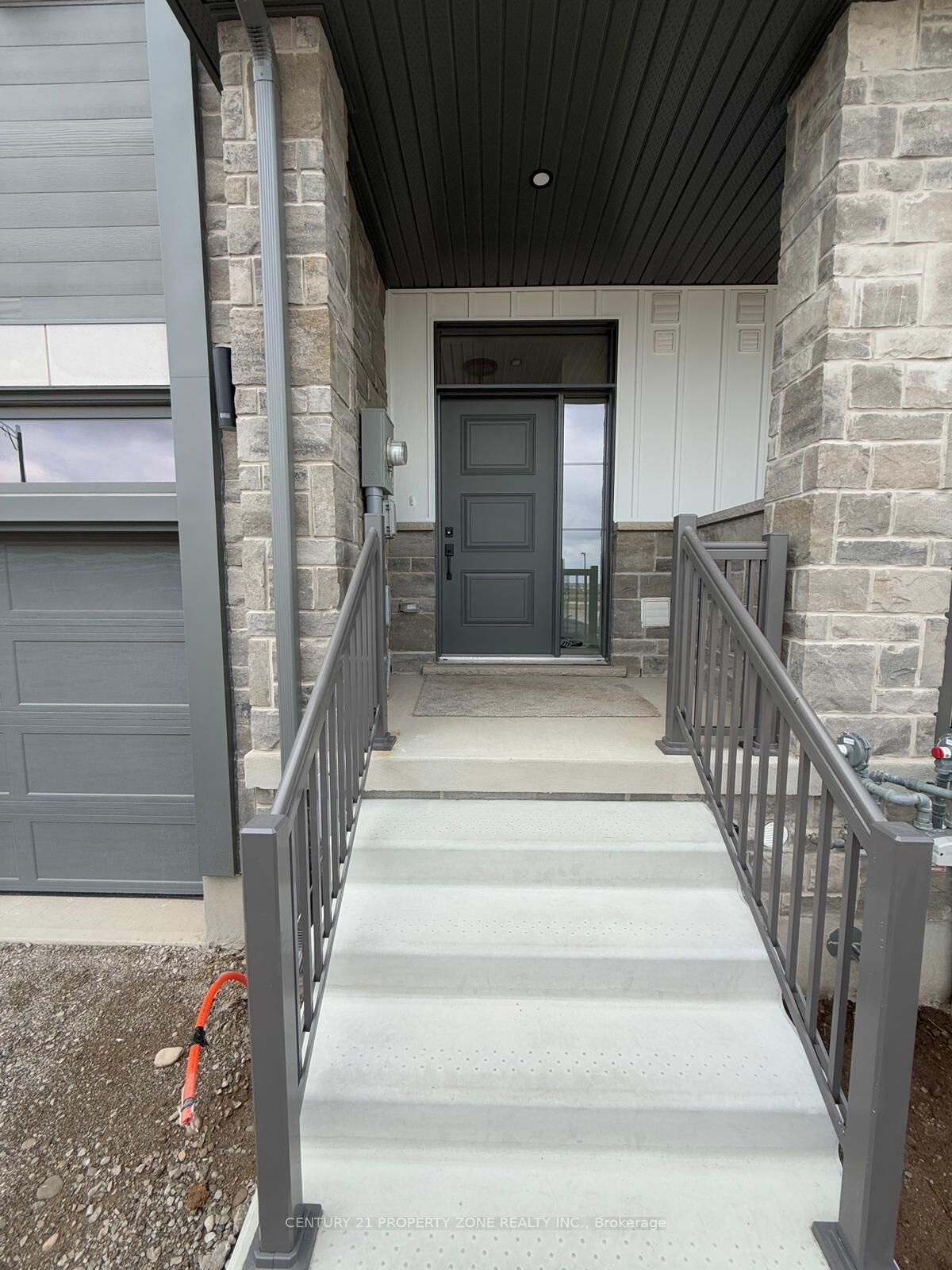 Property Photo:  35 Rivergreen Crescent  ON N1S 0G1 