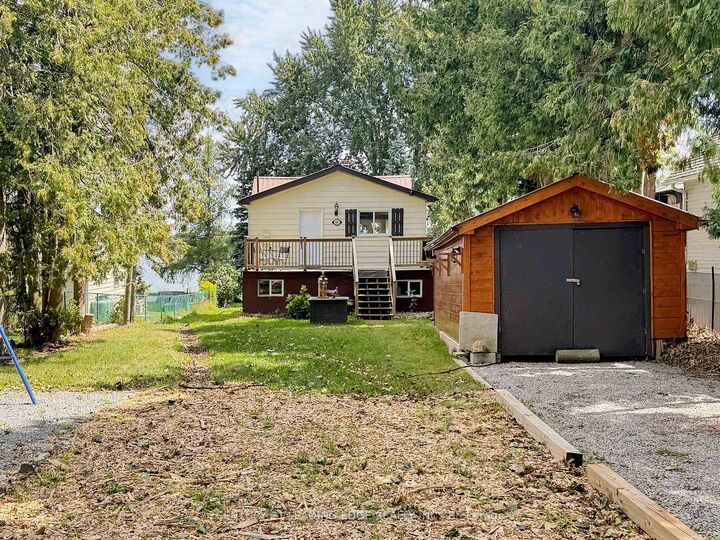 Photo de la propriété: 65 Druan Drive ON L9L 1B6
