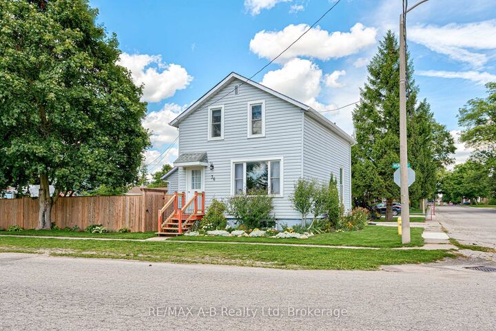Property Photo: 36 Huron Street ON N0K 1W0