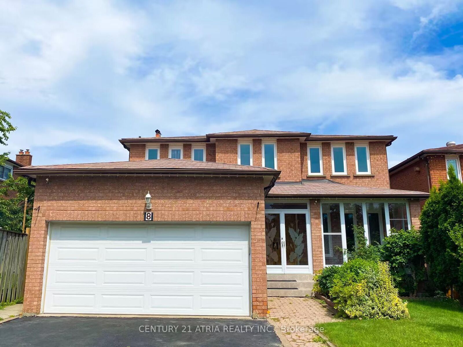 Property Photo: 8 Purcell Square ON M1V 3Y3