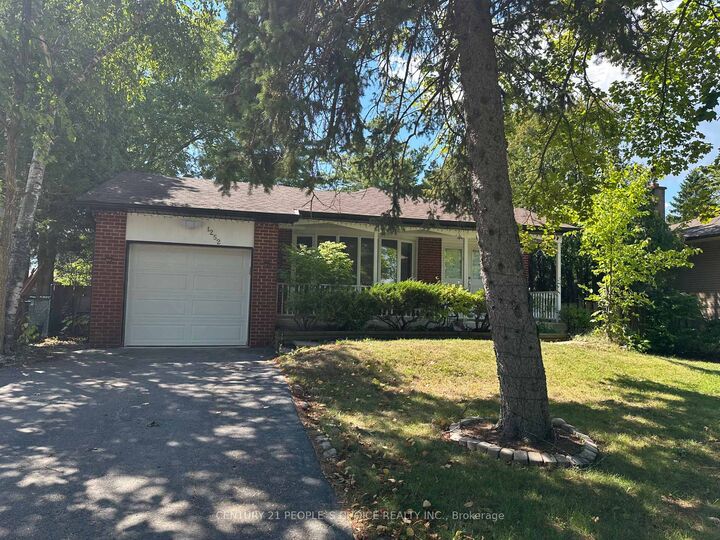 Photo de la propriété: 1252 Mont Clair Drive Main Floor ON L6H 1Z4