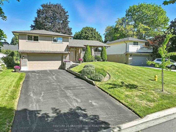 Property Photo: 154 Switzer Drive ON L1G 3J7