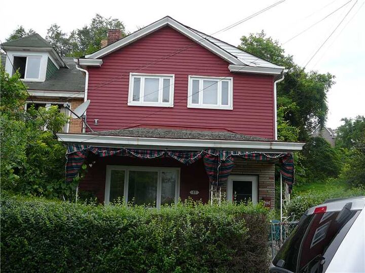 Property Photo: 87 S Sylvania Ave 87 PA 15210