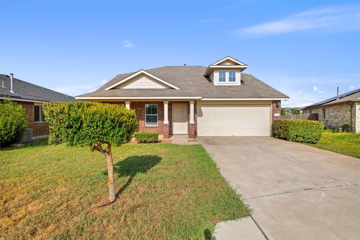 Property Photo: 205 N Hunting Lodge Lane TX 78602