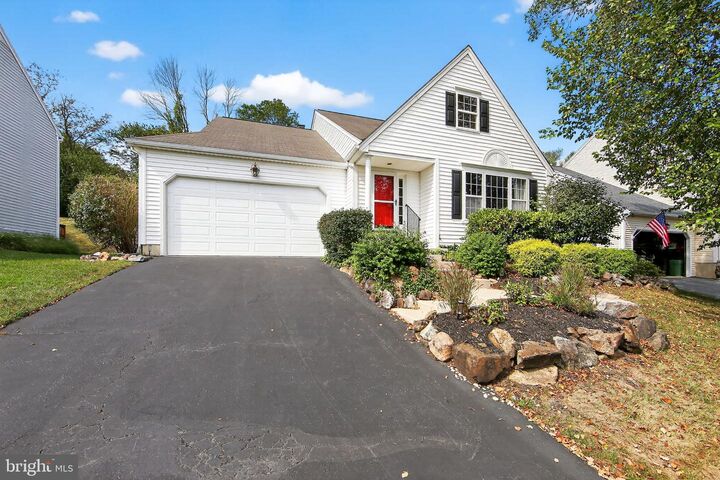 Property Photo:  526 Larkins Bridge Drive  PA 19335 