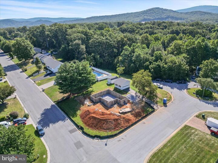 Property Photo: 1047 Goodview Drive VA 22630