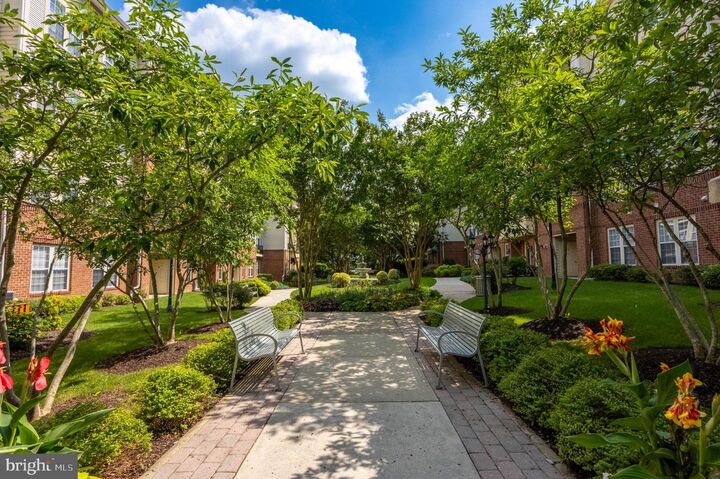 Property Photo:  2550 Kensington Gdns 107  MD 21043 