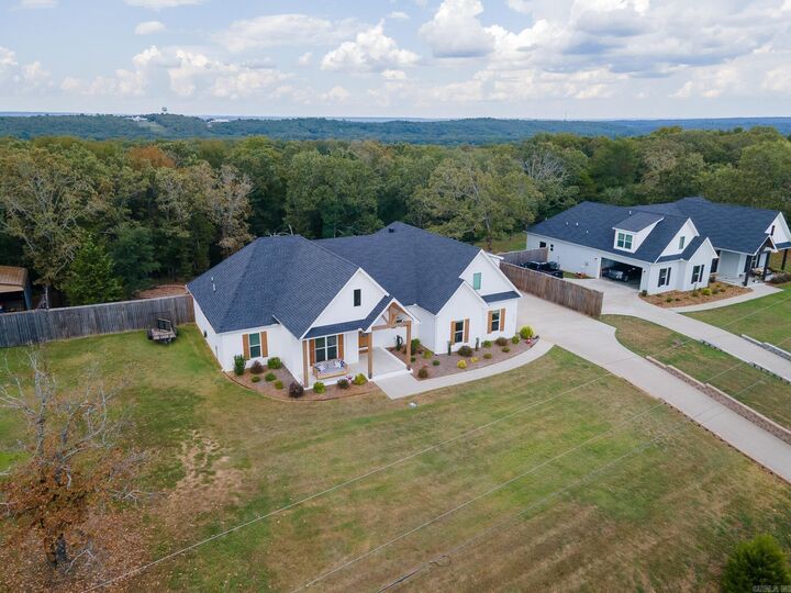 Property Photo:  220 E Grandview Heights Drive  AR 72032 