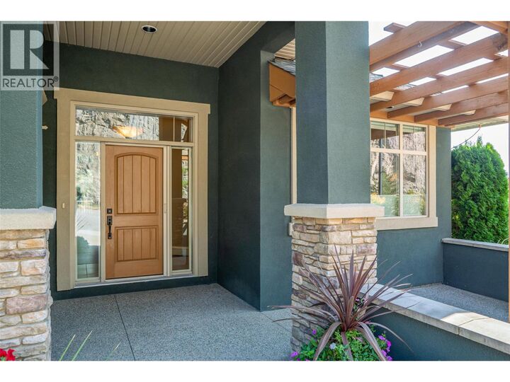Property Photo: 2532 Tuscany Drive BC V4T 3B6
