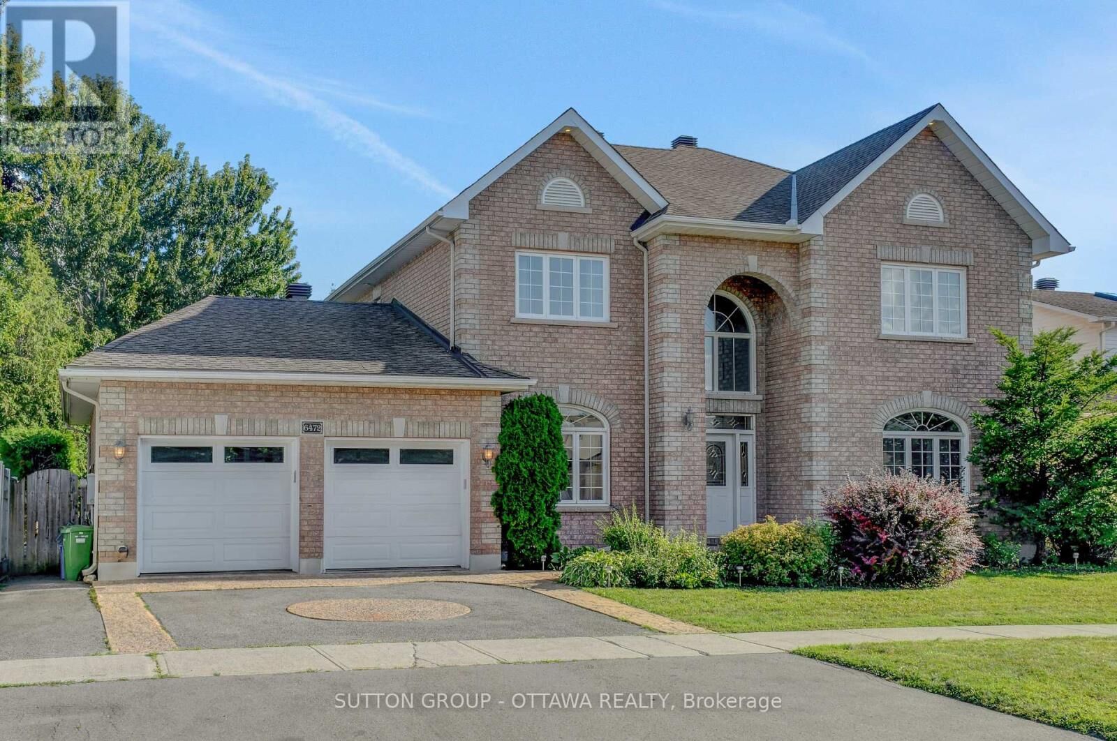 Property Photo: 6472 Beausejour Drive South ON K1C 6V5