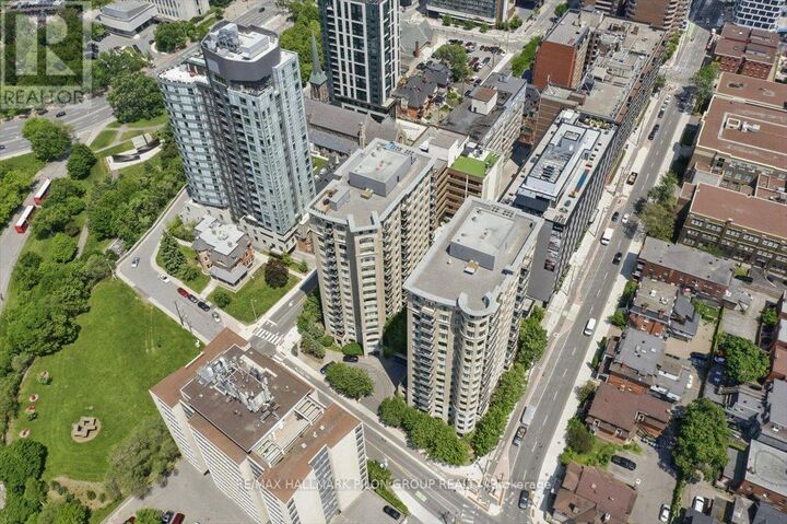 Property Photo: 95 Bronson Avenue 1205 ON K1R 1E2