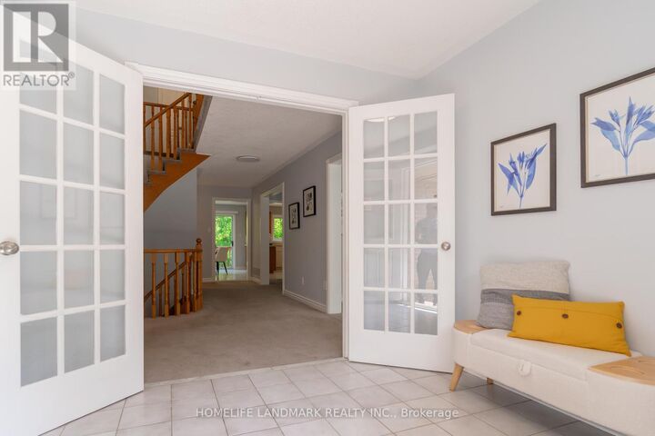 Property Photo:  33 John Stiver Crescent  ON L3R 9B1 