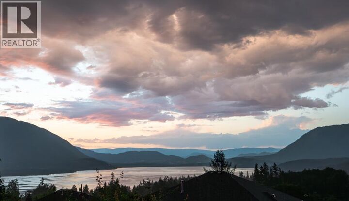 Property Photo: 2121 3 Avenue Southeast BC V1E 1K1