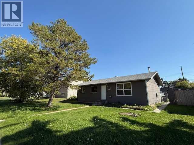 Property Photo:  10203 103 Street  AB T0H 1Z0 
