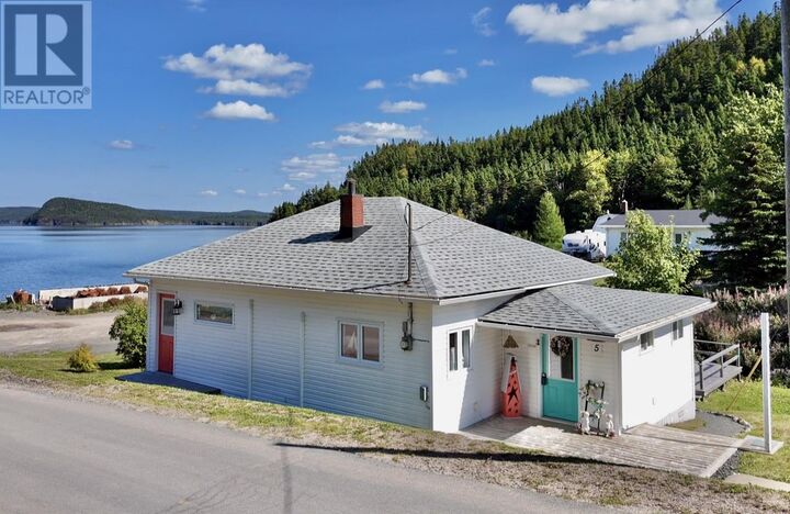 5 Main Street  Cannings Cove NL A0C 1H0 photo