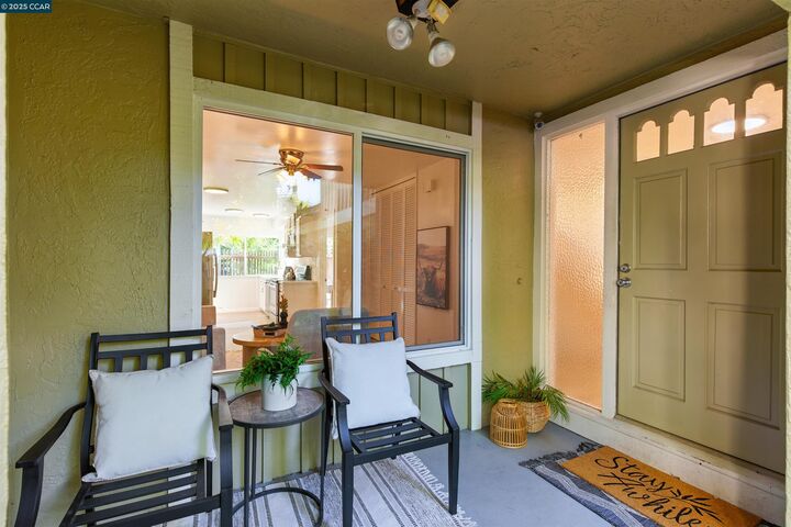 Property Photo:  208 Siskiyou Ct.  CA 94598 