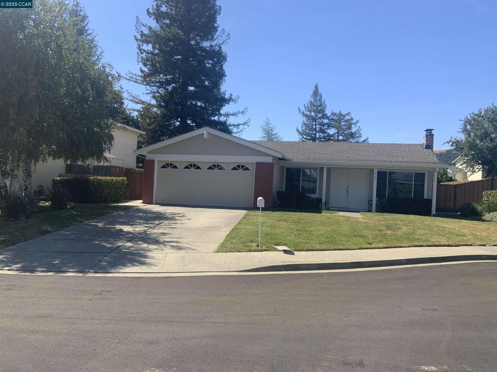 Property Photo: 315 Cindy Ct CA 94583