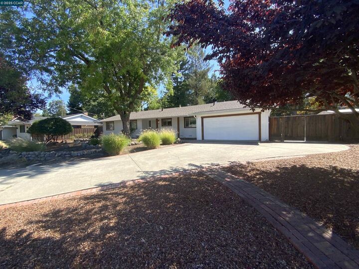 Property Photo:  632 Everett Dr  CA 94526 