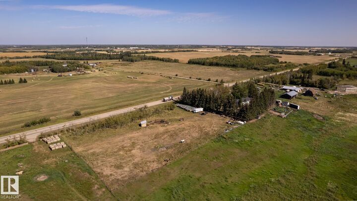 Property Photo: 22355 Hwy 623 AB T0B 3M4