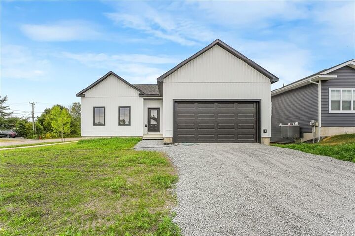 Photo de la propriété: 8 Sandcherry Lane NB E3C 0M4