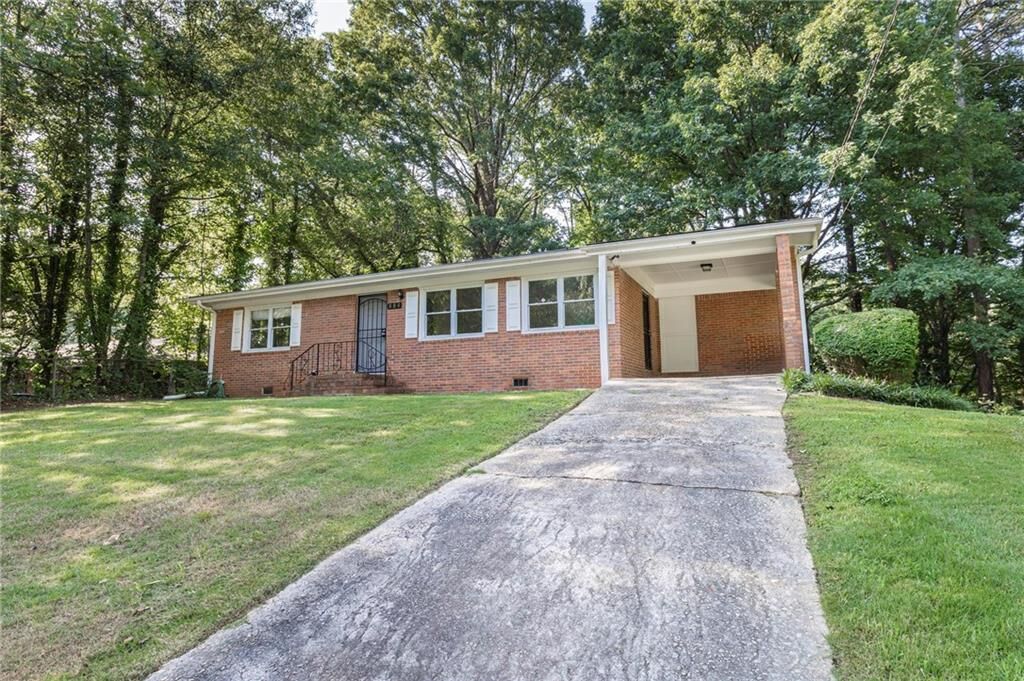 Property Photo: 804 Brookdale Drive SW GA 30315