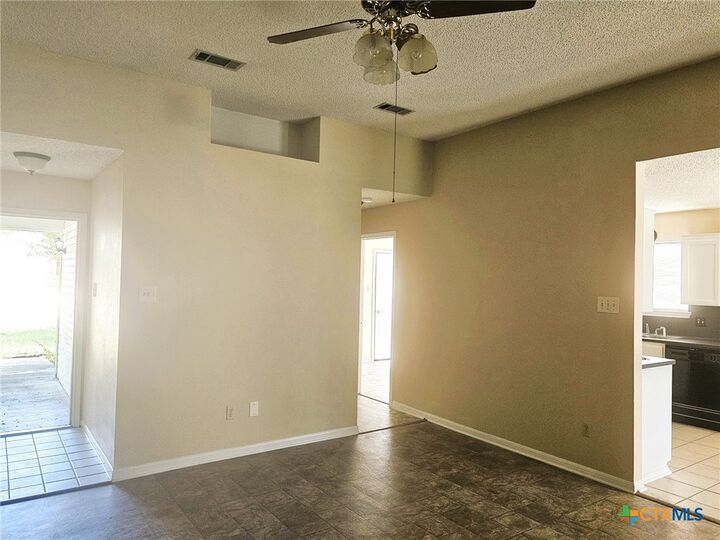 Property Photo: 303 Appaloosa Drive TX 76522