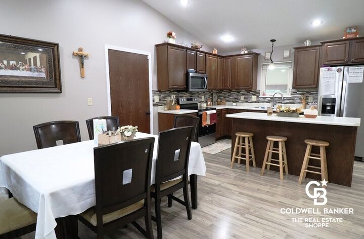 Property Photo: 2320 Idlewild Way KS 67846