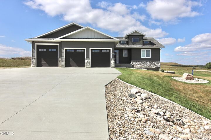 Property Photo: 14868 Paniolo Way ND 58503