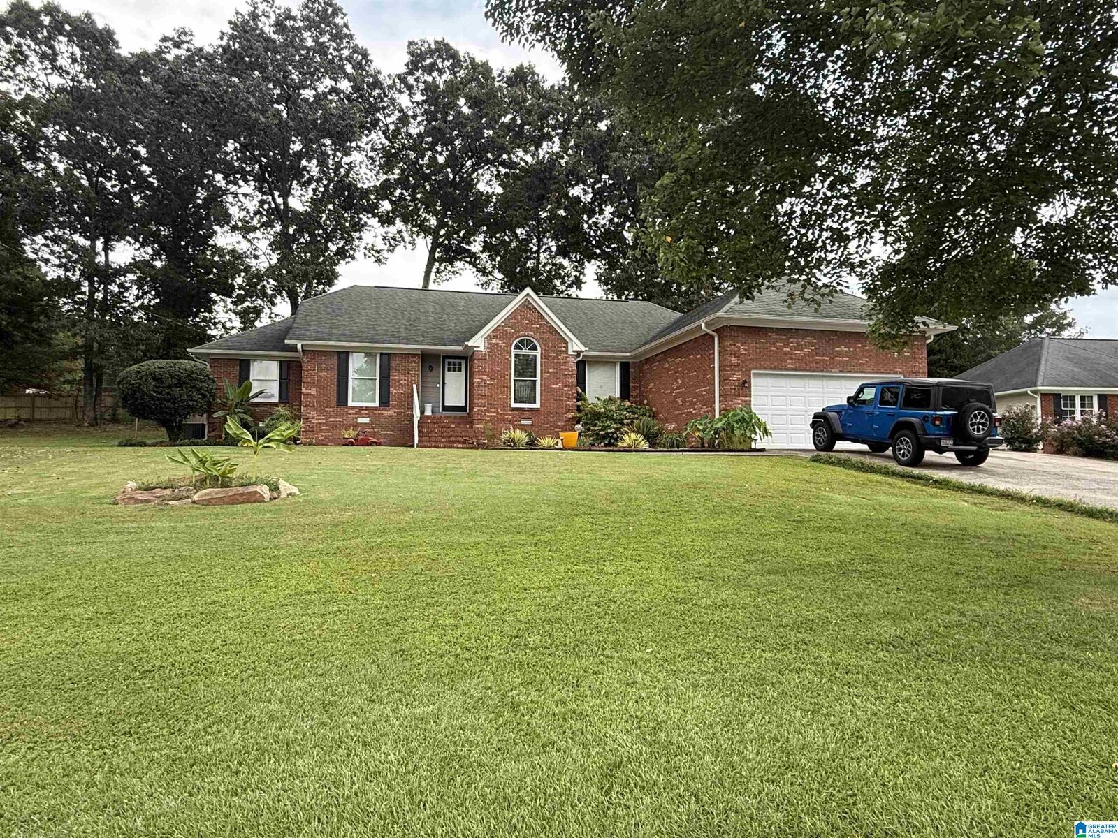 Property Photo:  5039 Red Oak Drive  AL 36203 