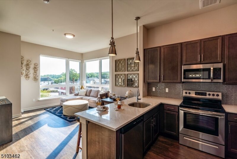 Property Photo: 320 Valley St 304 NJ 07079