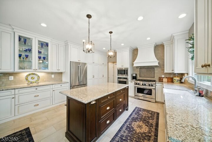 Property Photo: 6 Knoll Top Court NJ 07834
