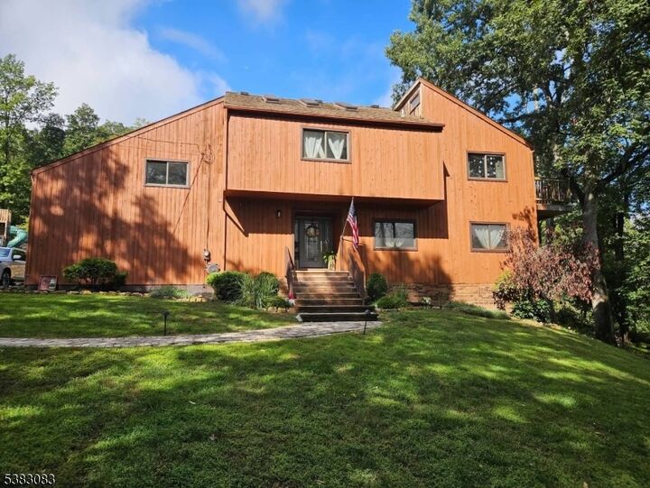 147 Beacon Hill Rd  Washington Twp. NJ 07830 photo