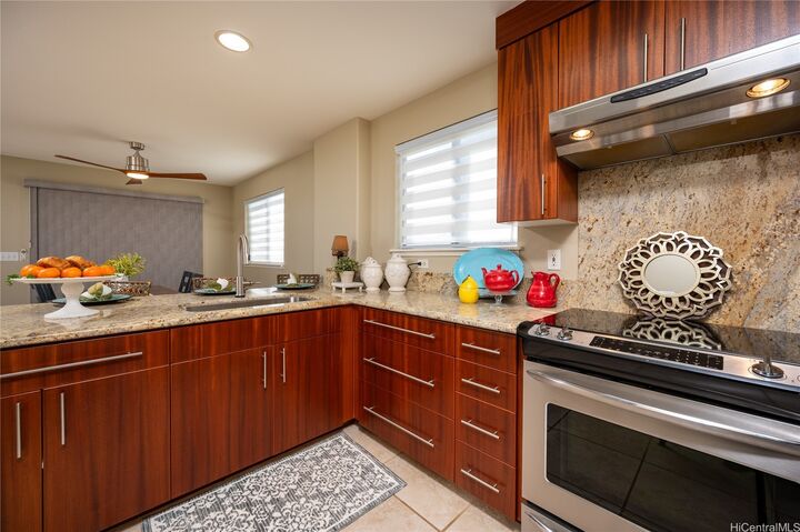 Property Photo:  95-1036 Hoahui Street 5  HI 96789 