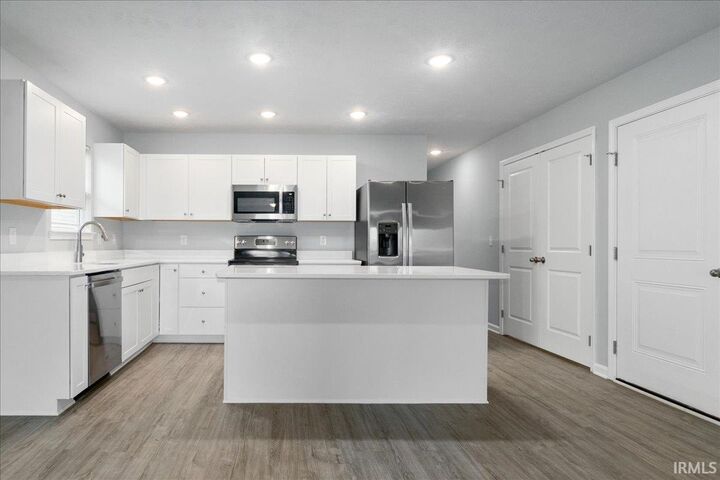 Property Photo: 761 S Magnolia Avenue IN 47670