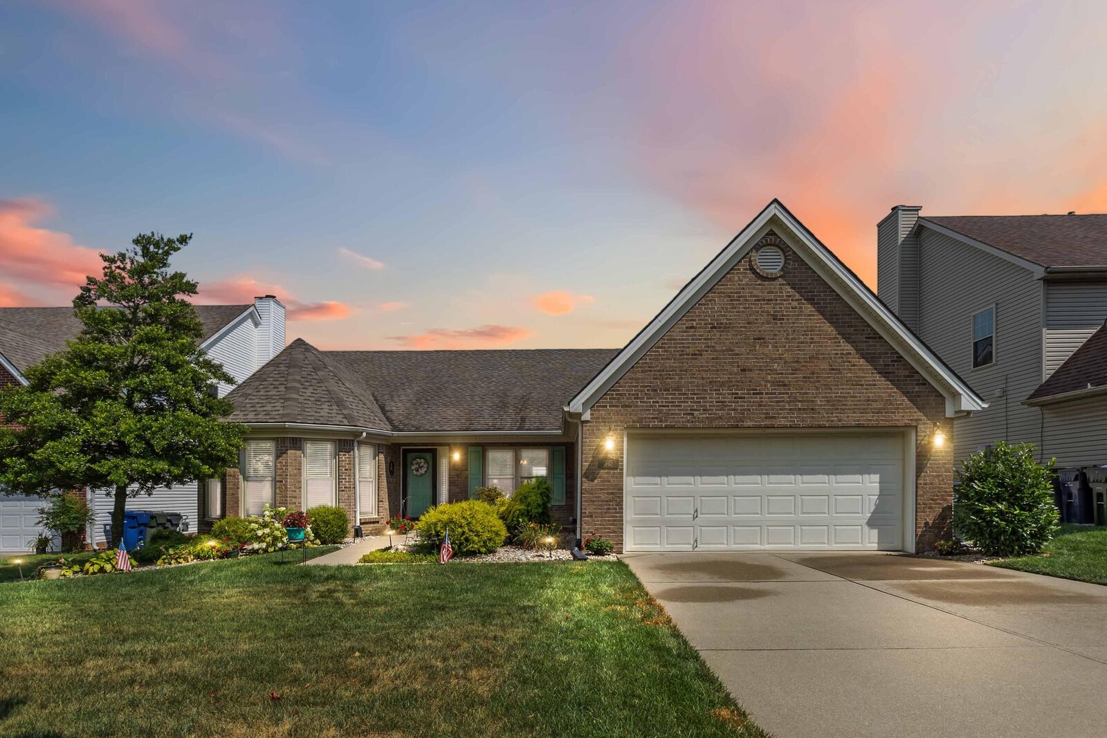 Property Photo:  345 Meadowcrest Park  KY 40515 