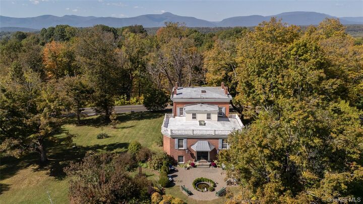 Property Photo:  1281 Woods Road  NY 12526 