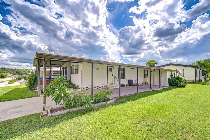 Property Photo:  3931 Chris Drive  FL 33543 