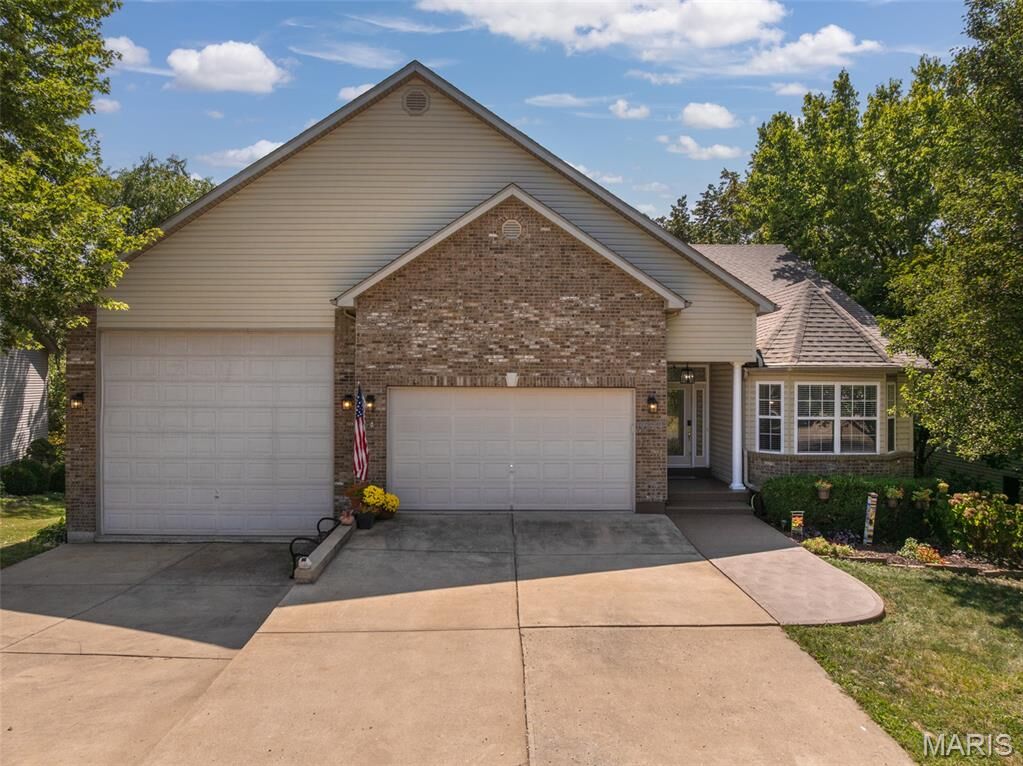 Property Photo: 10678 Village Dr West MO 63348