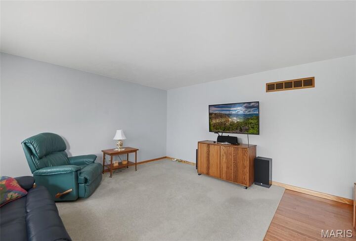 Property Photo: 1505 Swallow Lane MO 63031