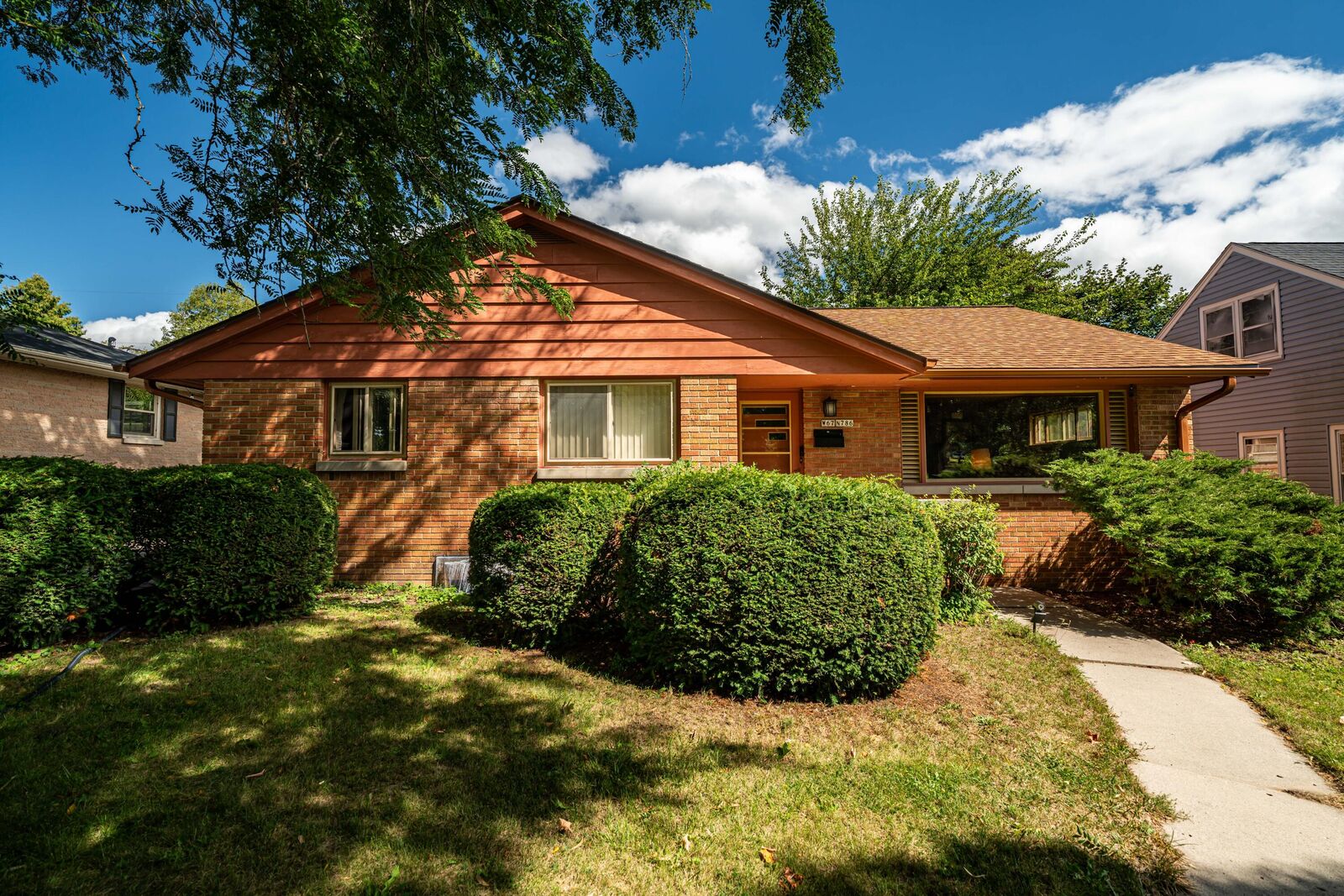 Property Photo: W67n786 Evergreen Blvd WI 53012