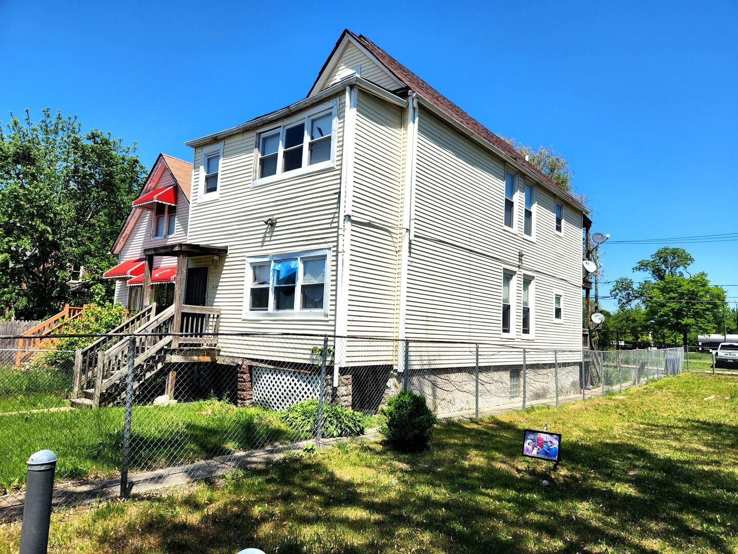 Property Photo: 6815 S Green Street IL 60621