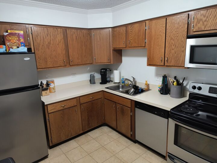 Property Photo: 520 Biesterfield Road 318 IL 60007
