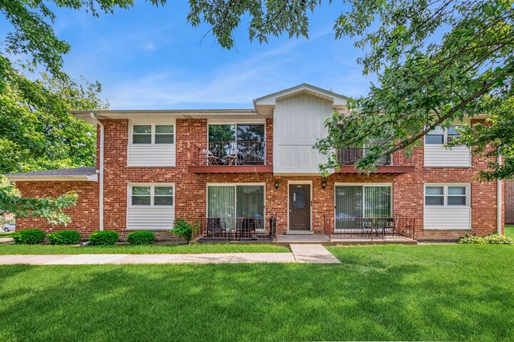 15290 El Cameno Terrace 2W  Orland Park IL 60462 photo