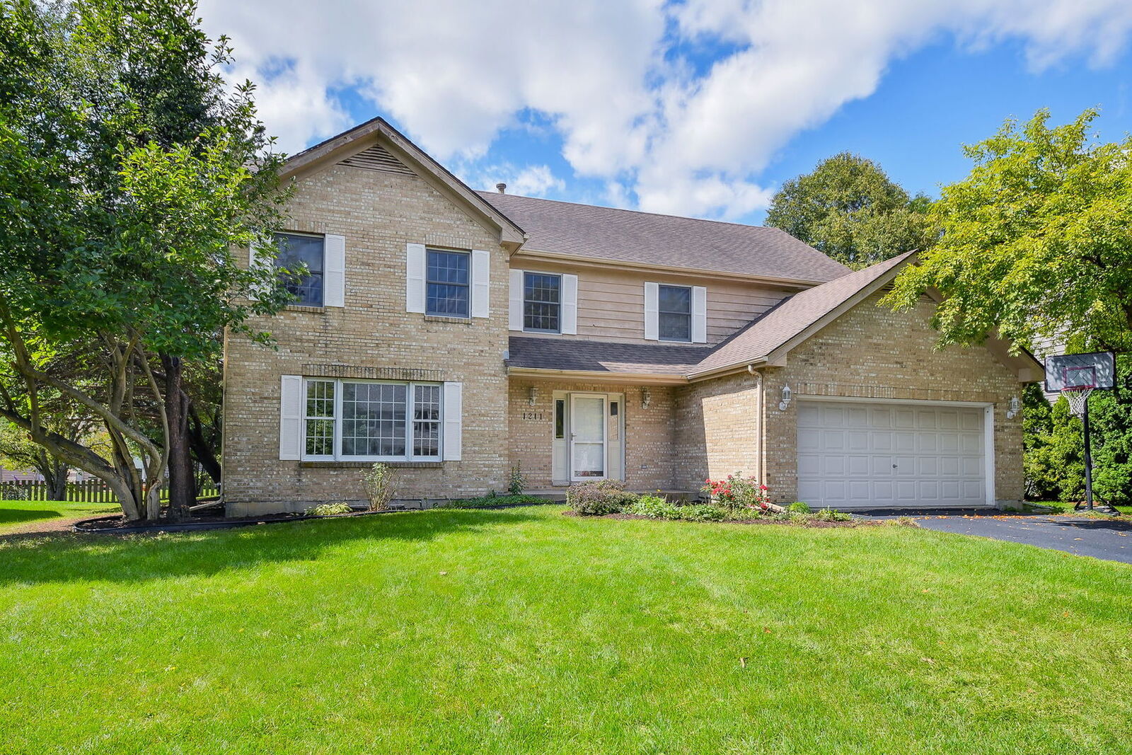 Property Photo:  1211 Averill Drive  IL 60510