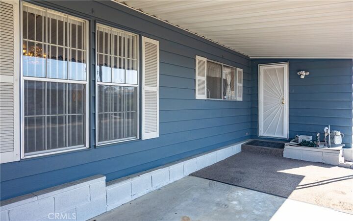 Property Photo: 601 N Kirby Street 214 CA 92545